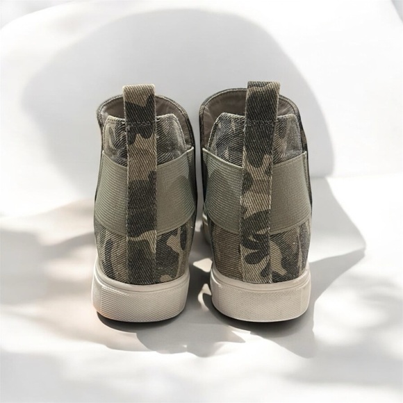 SODA Flat Women Chelsea Shoes Slip On Green Camo 8 - Picture 6 of 10